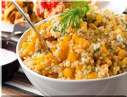 Healthy salads with quinoa and corn