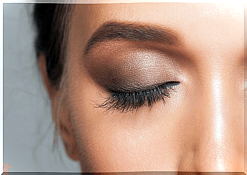 Makeup secrets: eye shadows