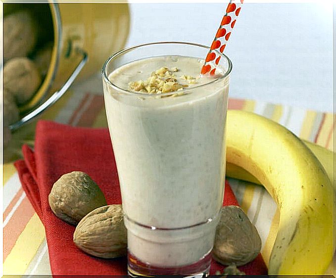 Preparation of the ginger smoothie.