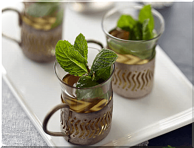 Mint calms irritation of the throat.