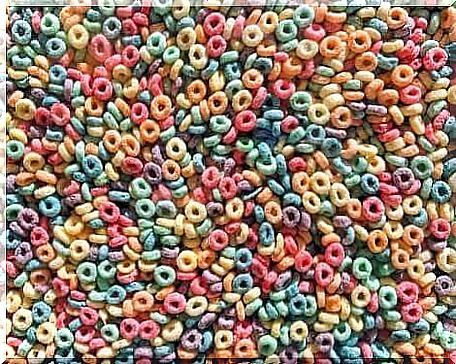 Sweet cereals of all colors. 